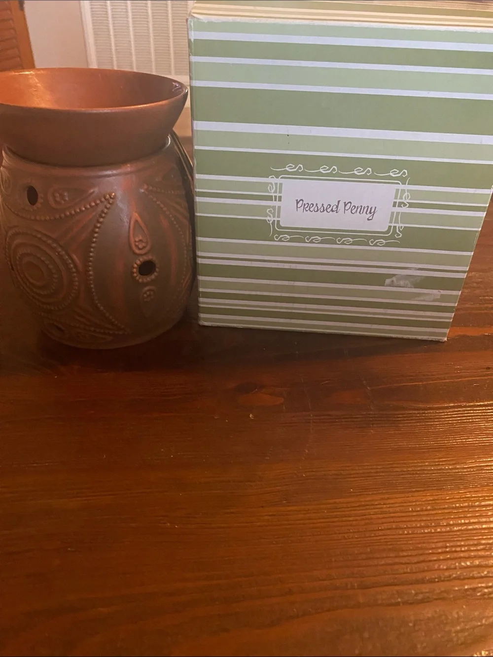 SCENTSY Warmer Terracotta, Pressed Penny